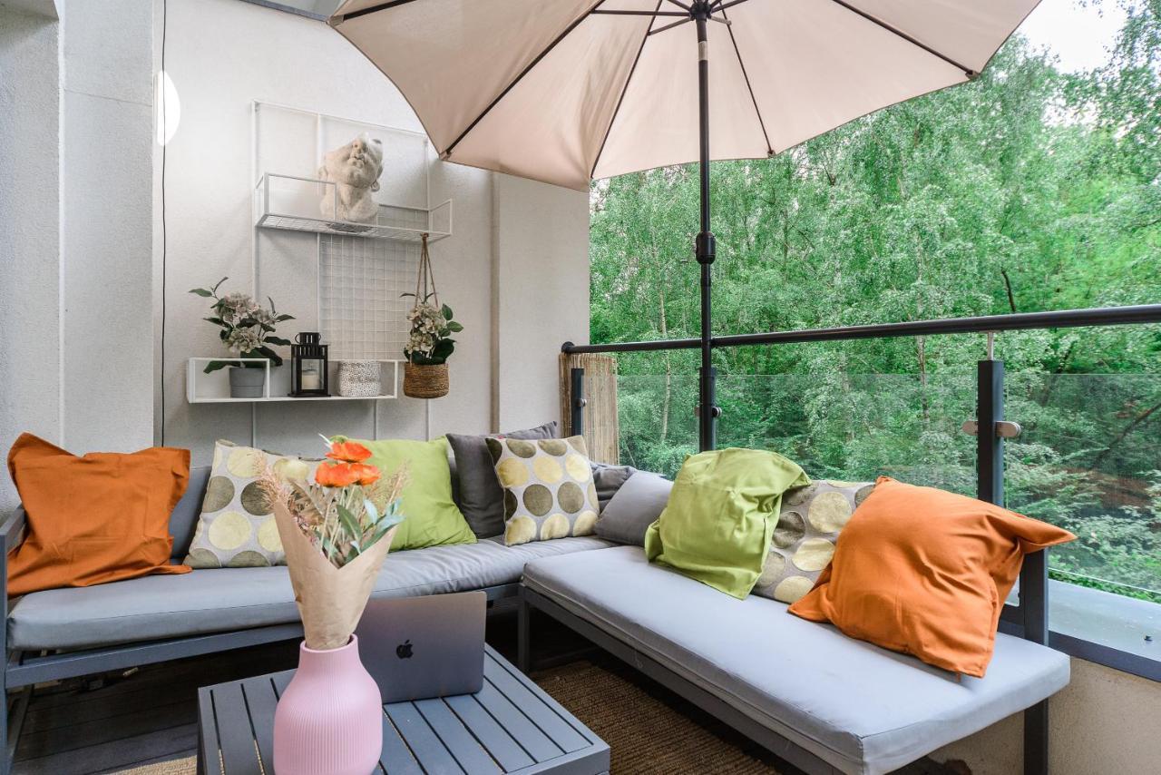 Lumina Apartment With Balcony Overlooking The Park 우치 외부 사진