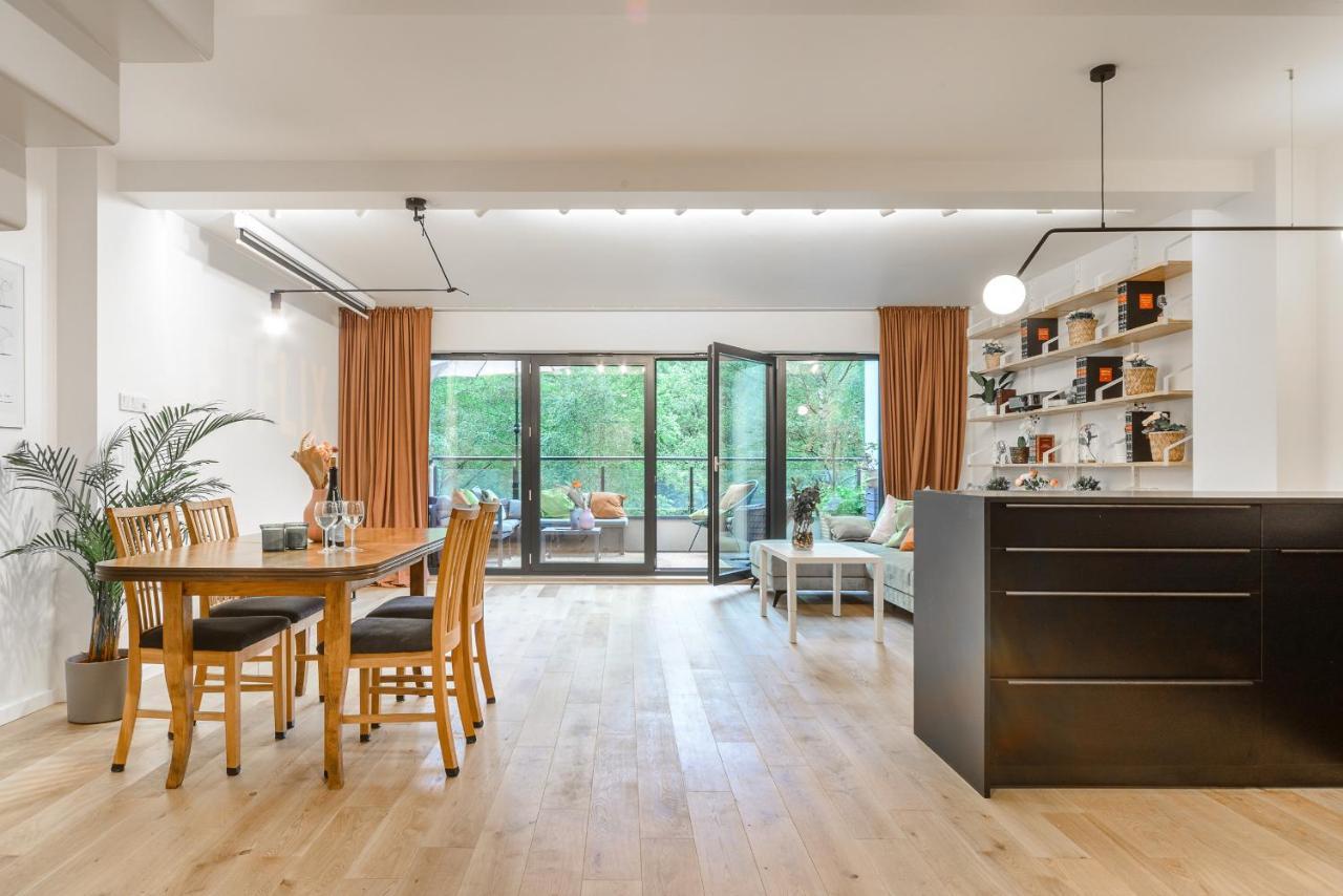 Lumina Apartment With Balcony Overlooking The Park 우치 외부 사진
