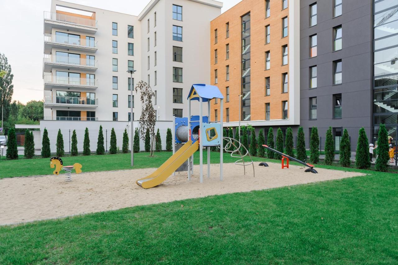 Lumina Apartment With Balcony Overlooking The Park 우치 외부 사진